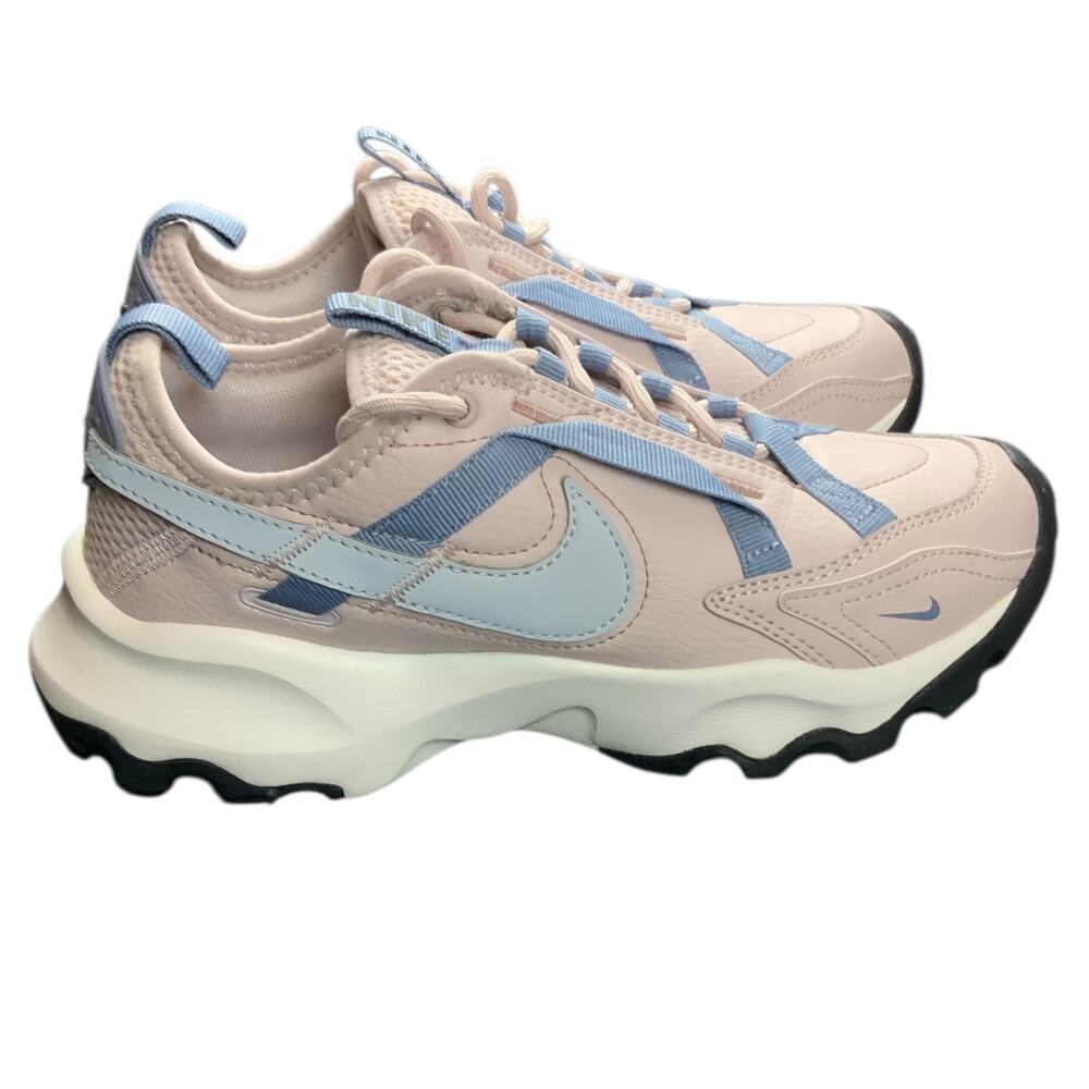 Nike Women’s Sneakers US 6 Pink Blue Periwinkle Chunky Trainer Comfort Lace Up